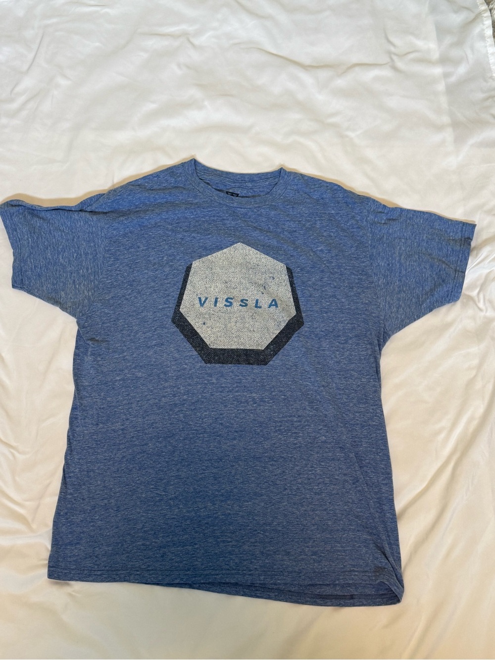 VISSLA Men’s Heather Blue Logo Tee